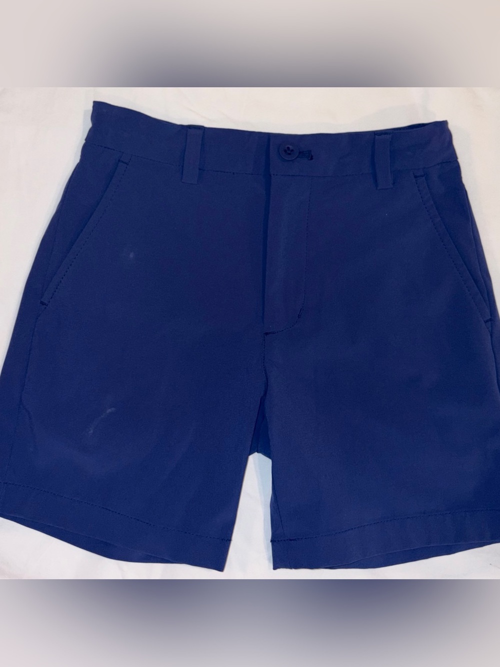 Vineyard Vines blue performance shorts sz 5 like new condition